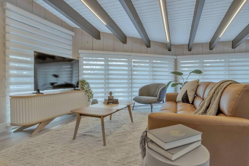 Stunning 2 Story Villa With Pool Форт-Лодердейл Екстер'єр фото